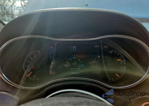 2014 Jeep Grand Cherokee Overland из США, поврежденный, VIN 1C4RJFCG2EC460377